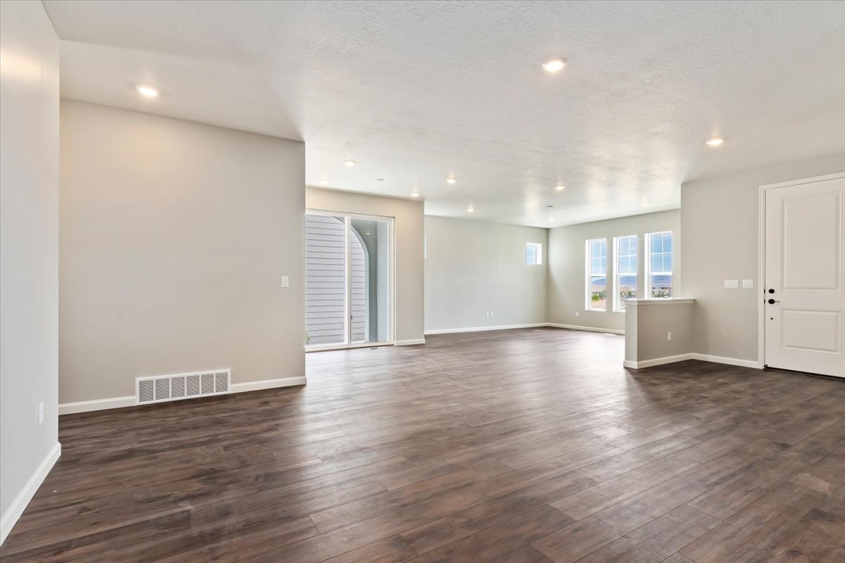 Vega Dining area from Great Room