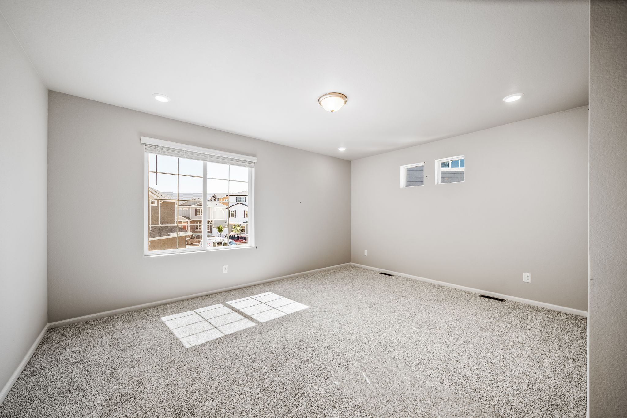 130-percheron-coach-house-GVR-22073-primary bedroom 2