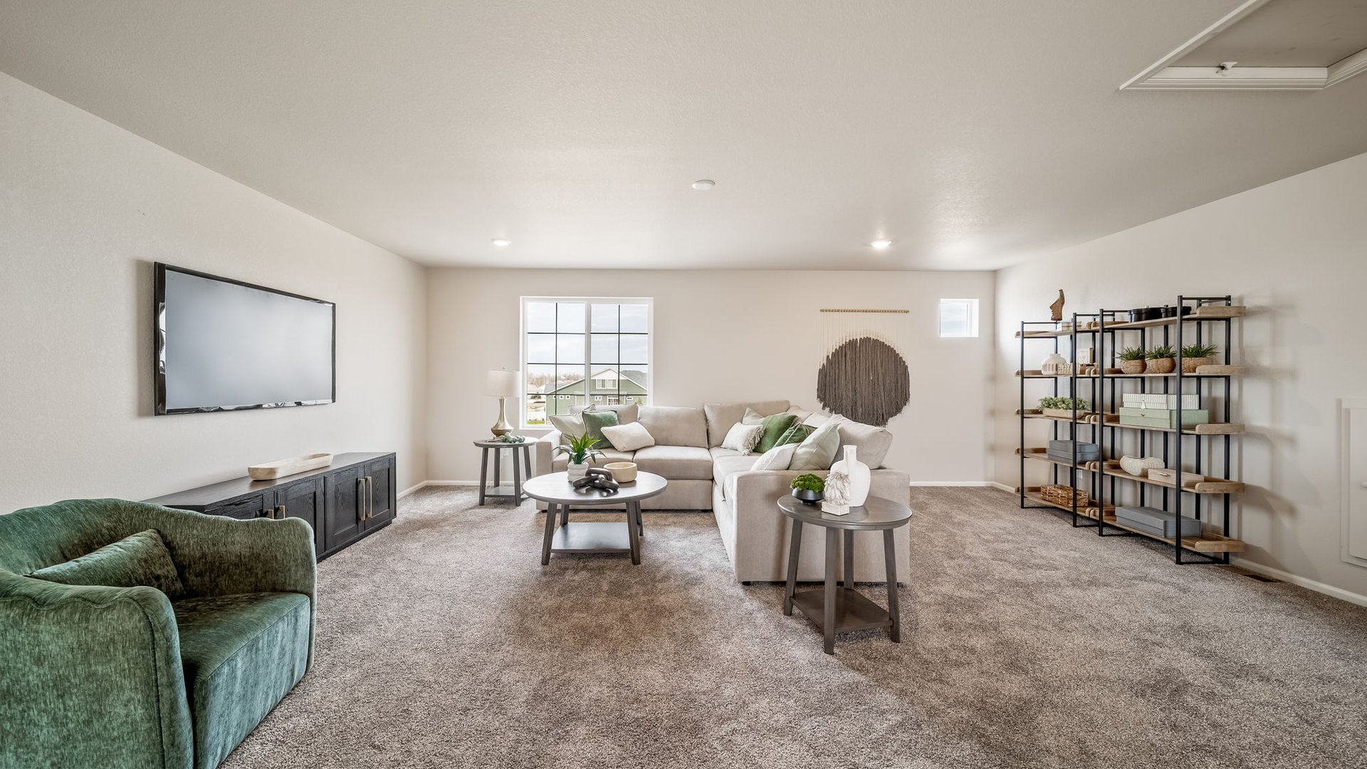 784 BigSur Epic 4900 N Quatar St.