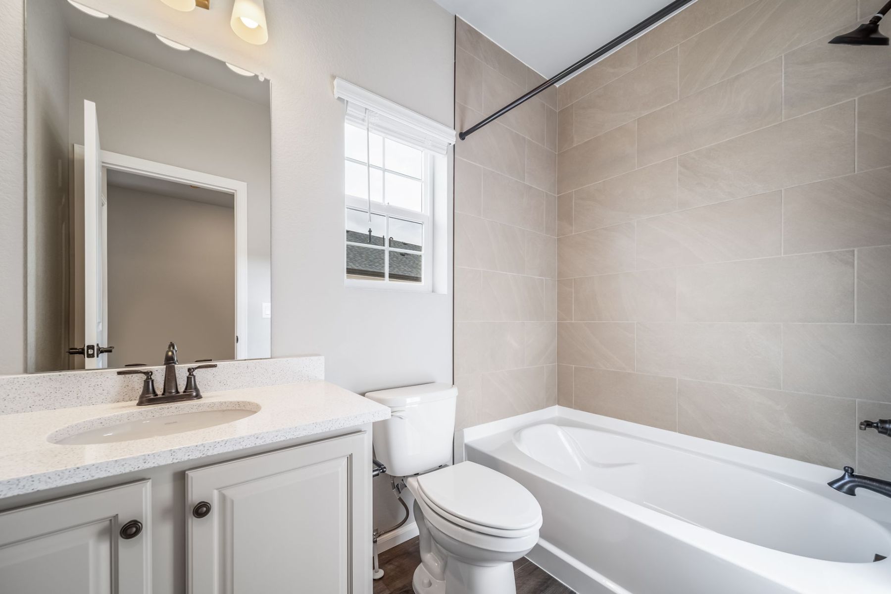 781 Monterey Epic 4975 Guest Bathroom