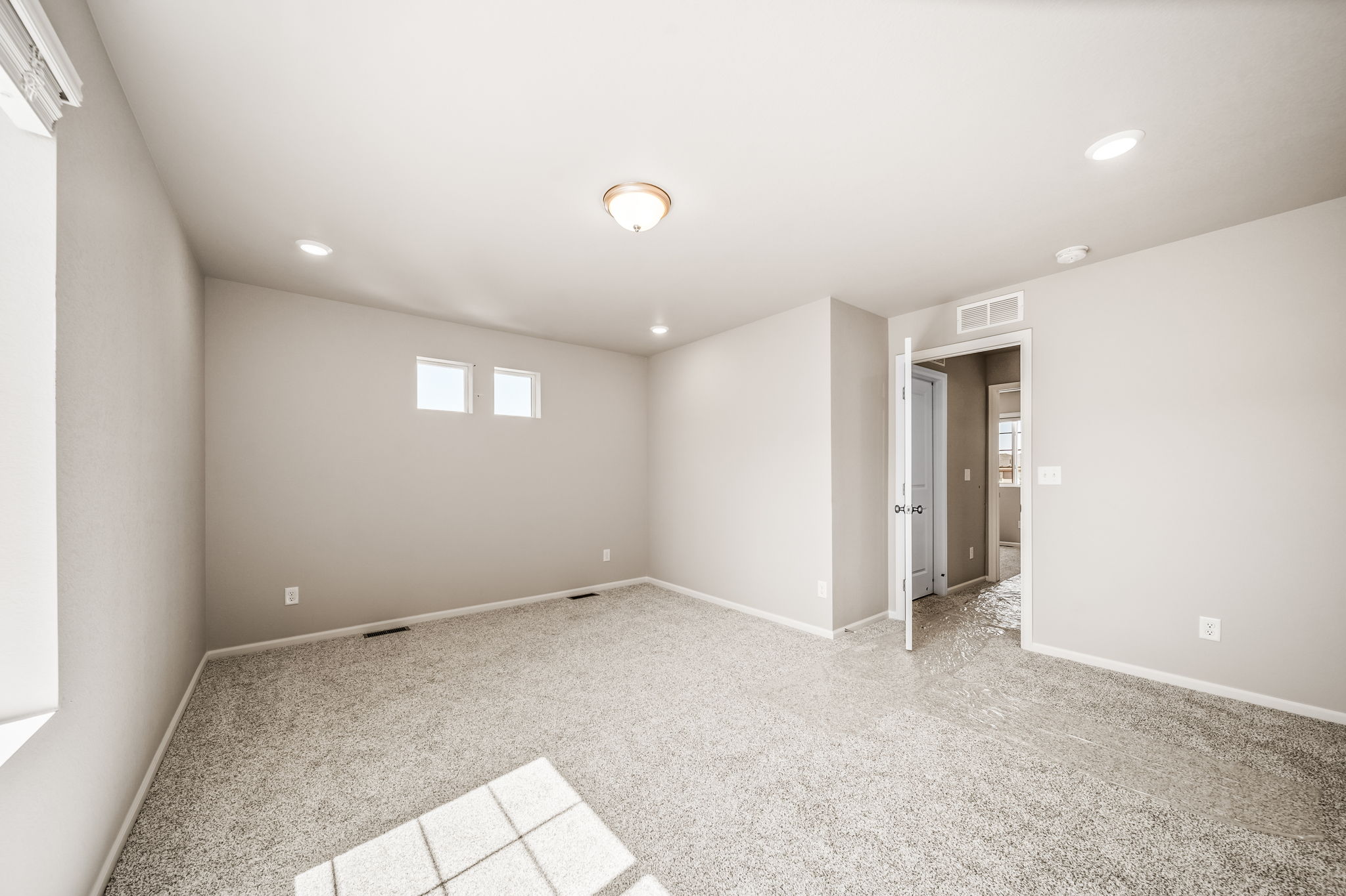 130-percheron-coach-house-GVR-22073-primary bedroom