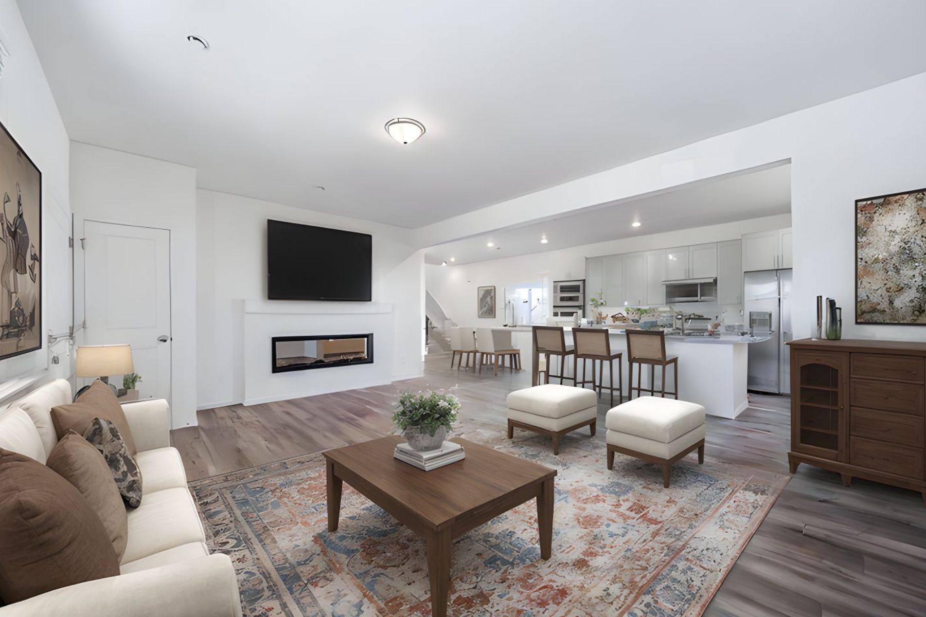 933 Selma 22293 Great Room Kitchen