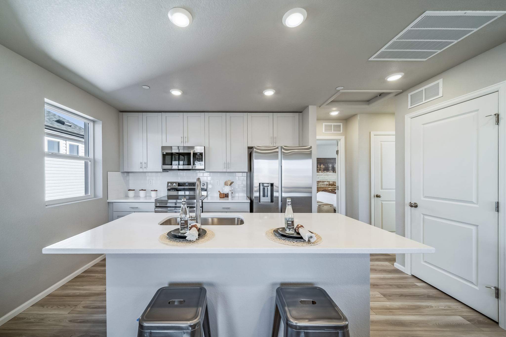 9911-Muir-American Dream-Reunion-Kitchen