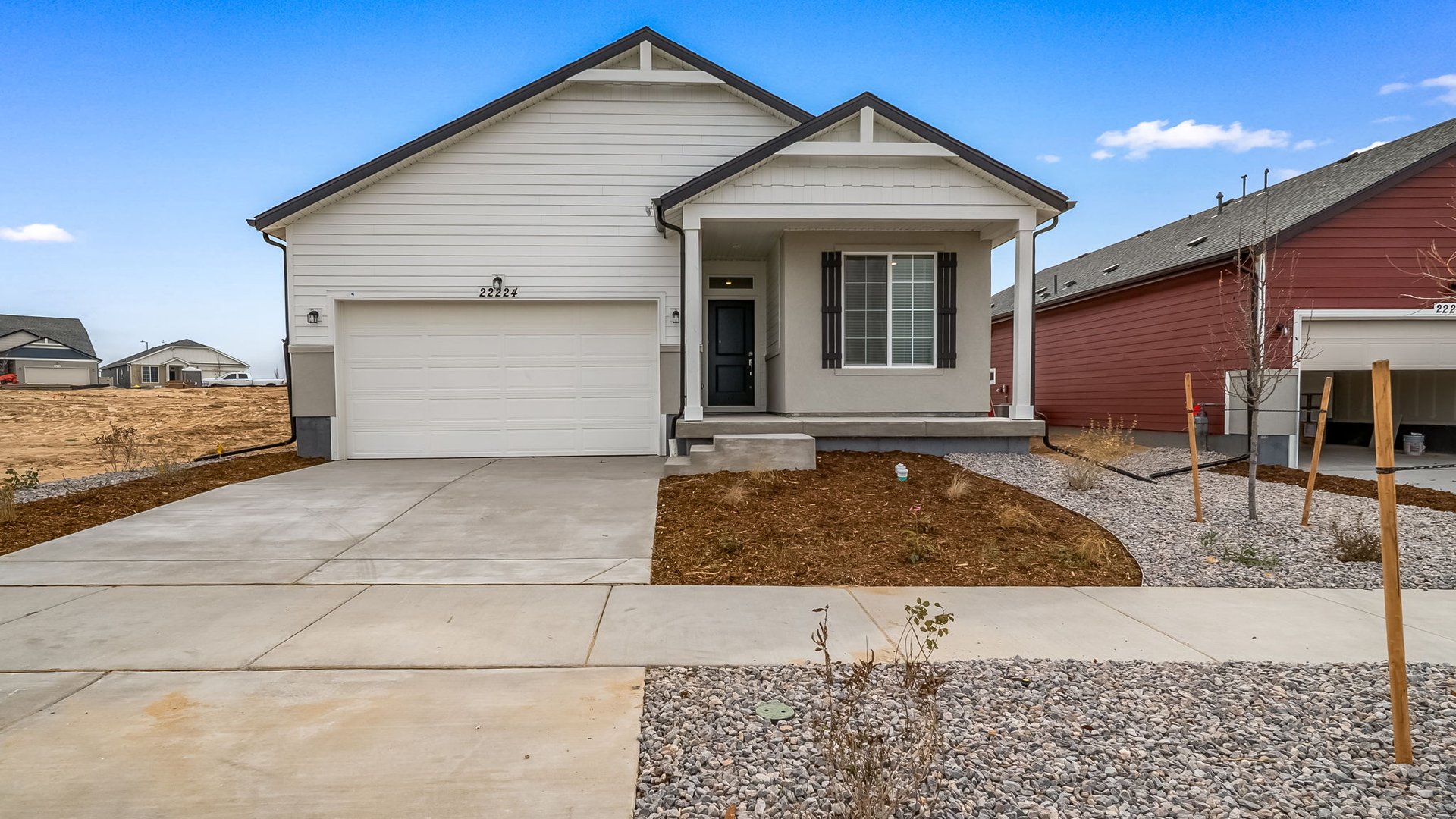 22224 Newport Exterior Photos