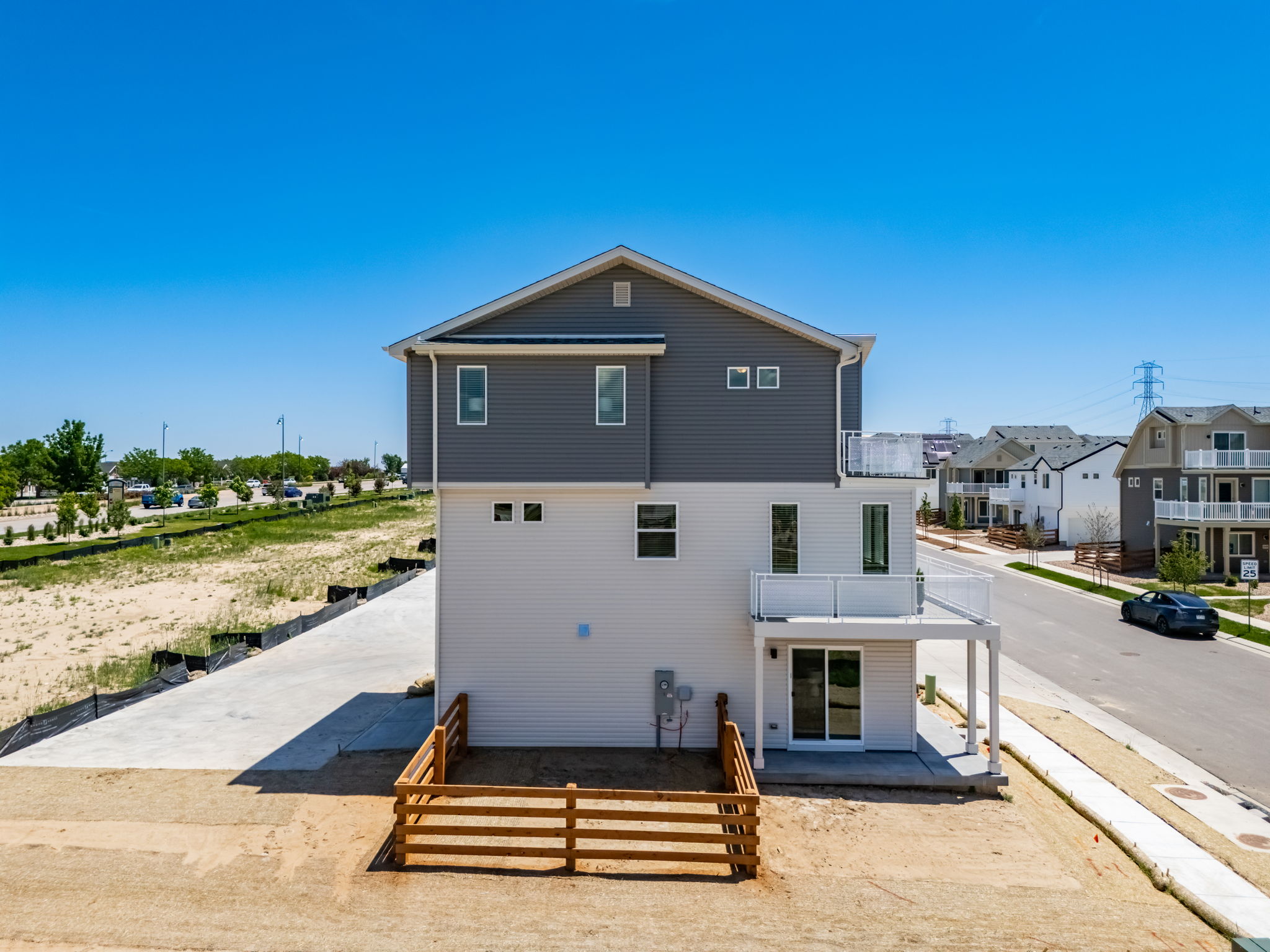 9914-Rand-American Dream-Reunion-13417 E 103rd-Side Yard