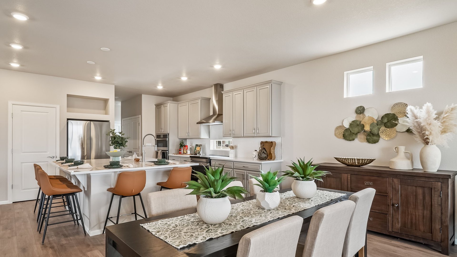 784 BigSur Epic 4900 N Quatar St.