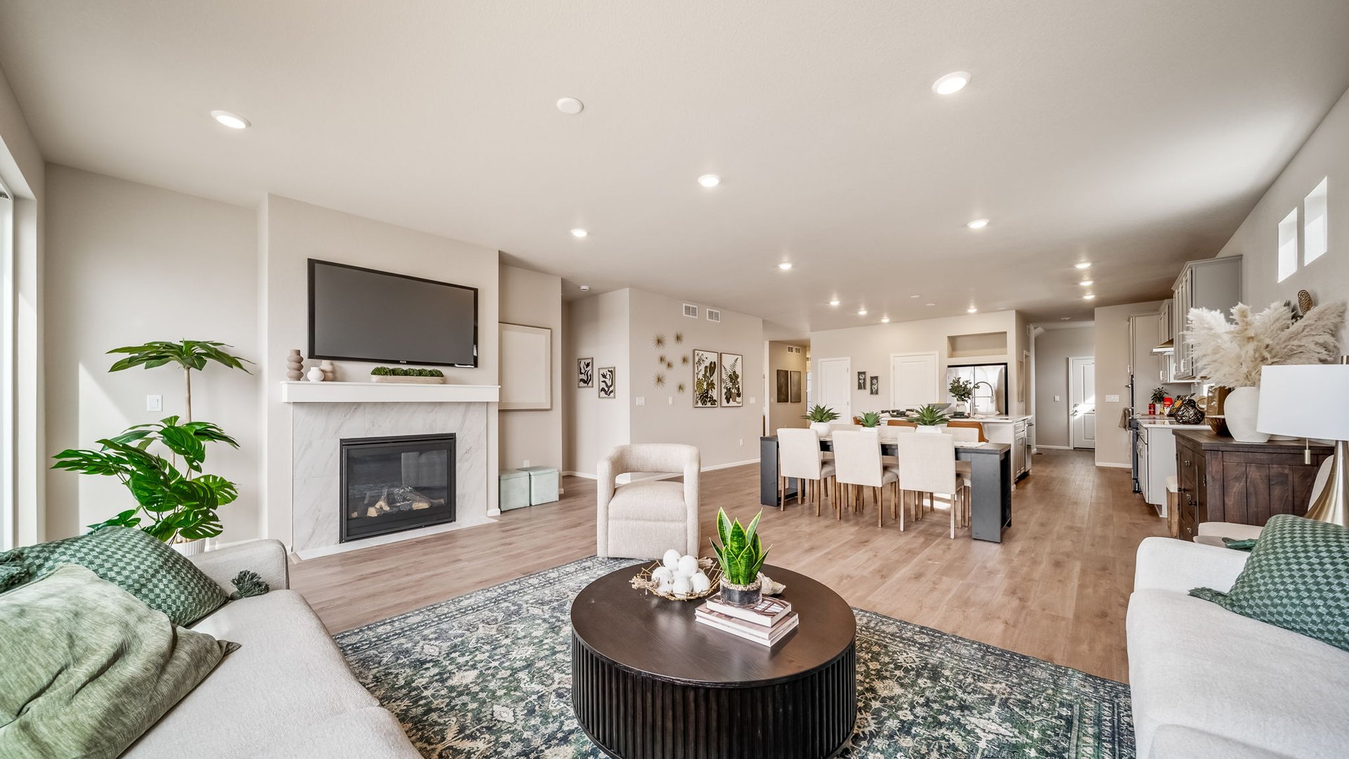 784 BigSur Epic 4900 N Quatar St.