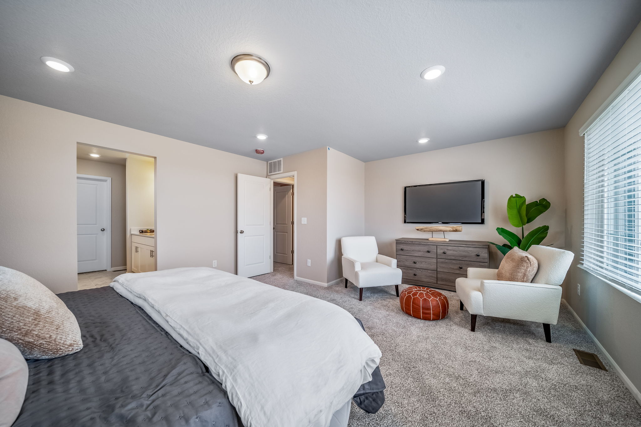 934-Griffin 22291 Primary Bedroom