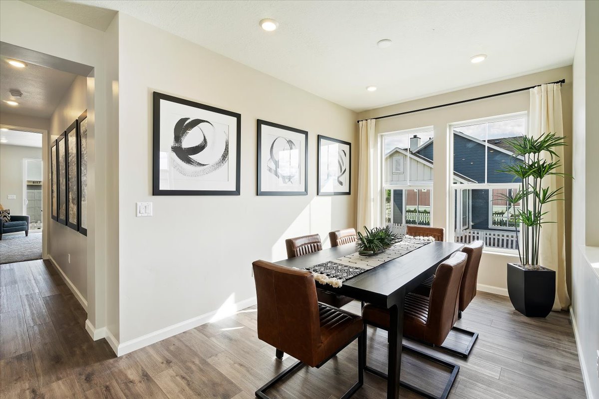 Rigel Dining Area