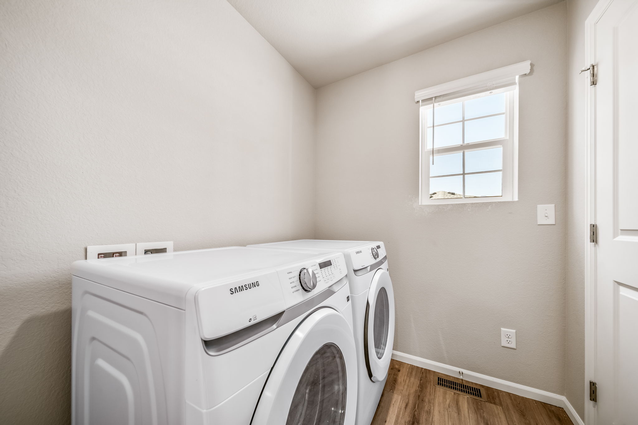 130-percheron-coach-house-GVR-22073-laundry room