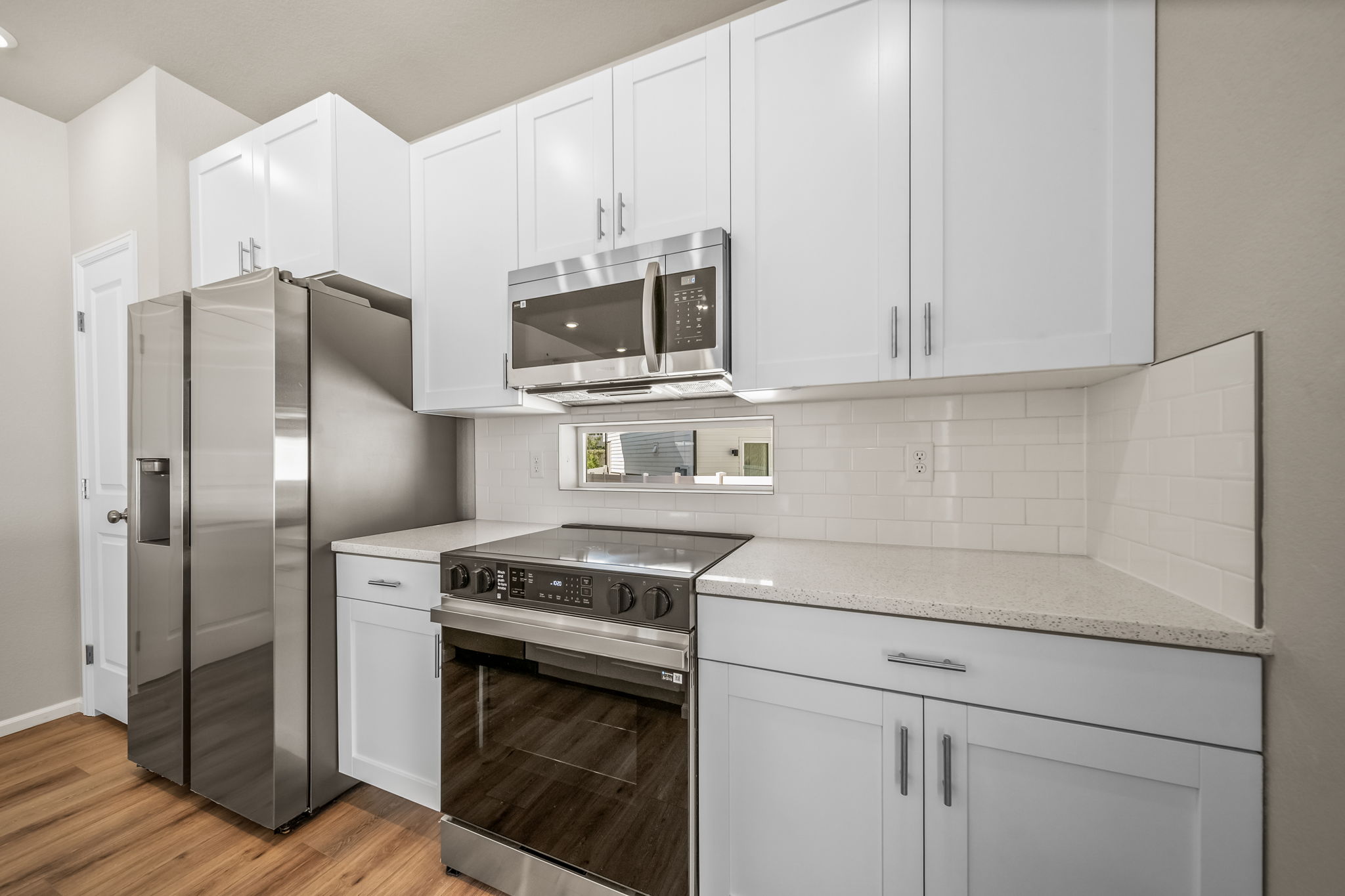 130-percheron-coach-house-GVR-22073-kitchen 3