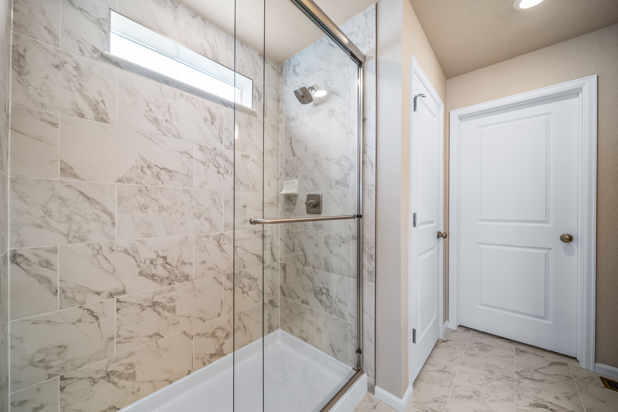 934-Griffin 22291-Primary Bathroom Shower