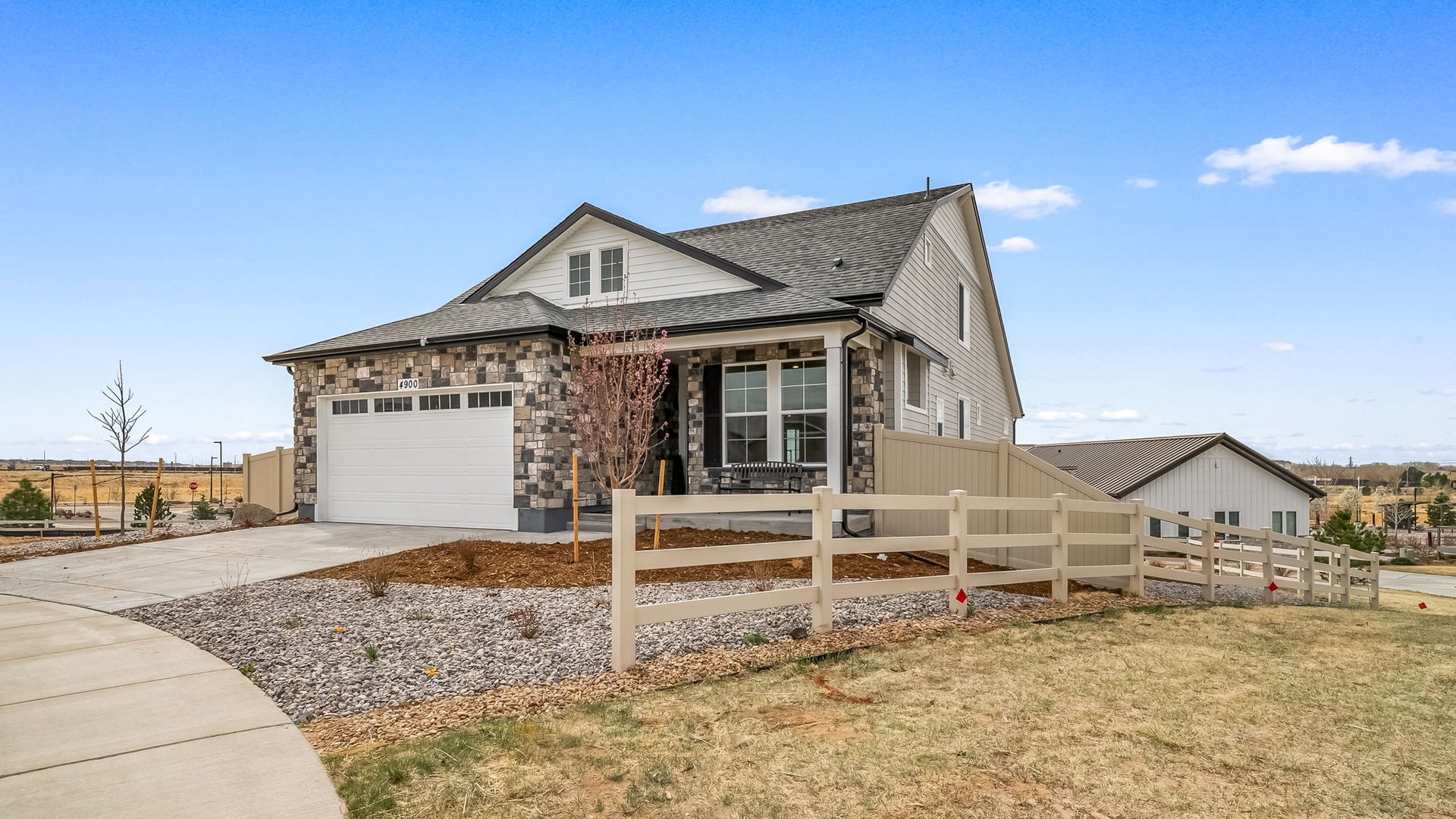 784 BigSur Epic 4900 N Quatar St.