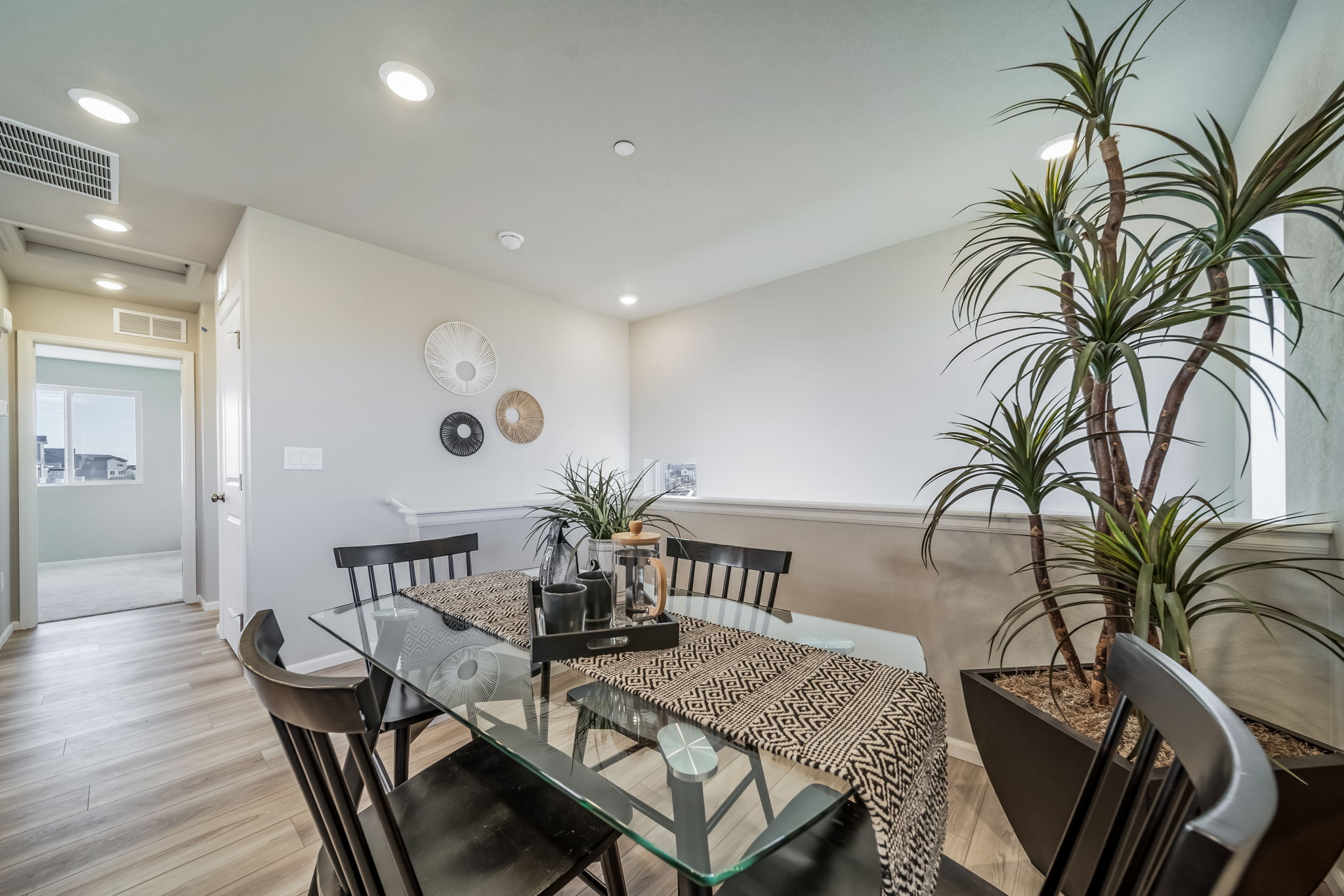 9911-Muir-American Dream-Reunion-Dining