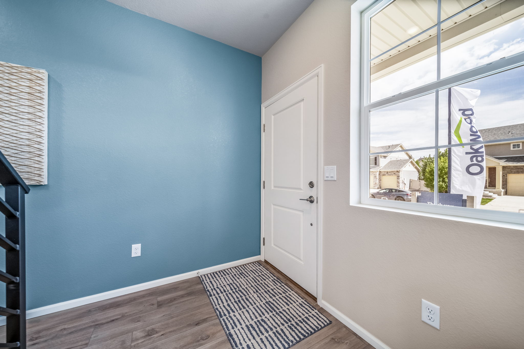 972-Esprit-Brio-3674 Crestwood Ln-Front Entry