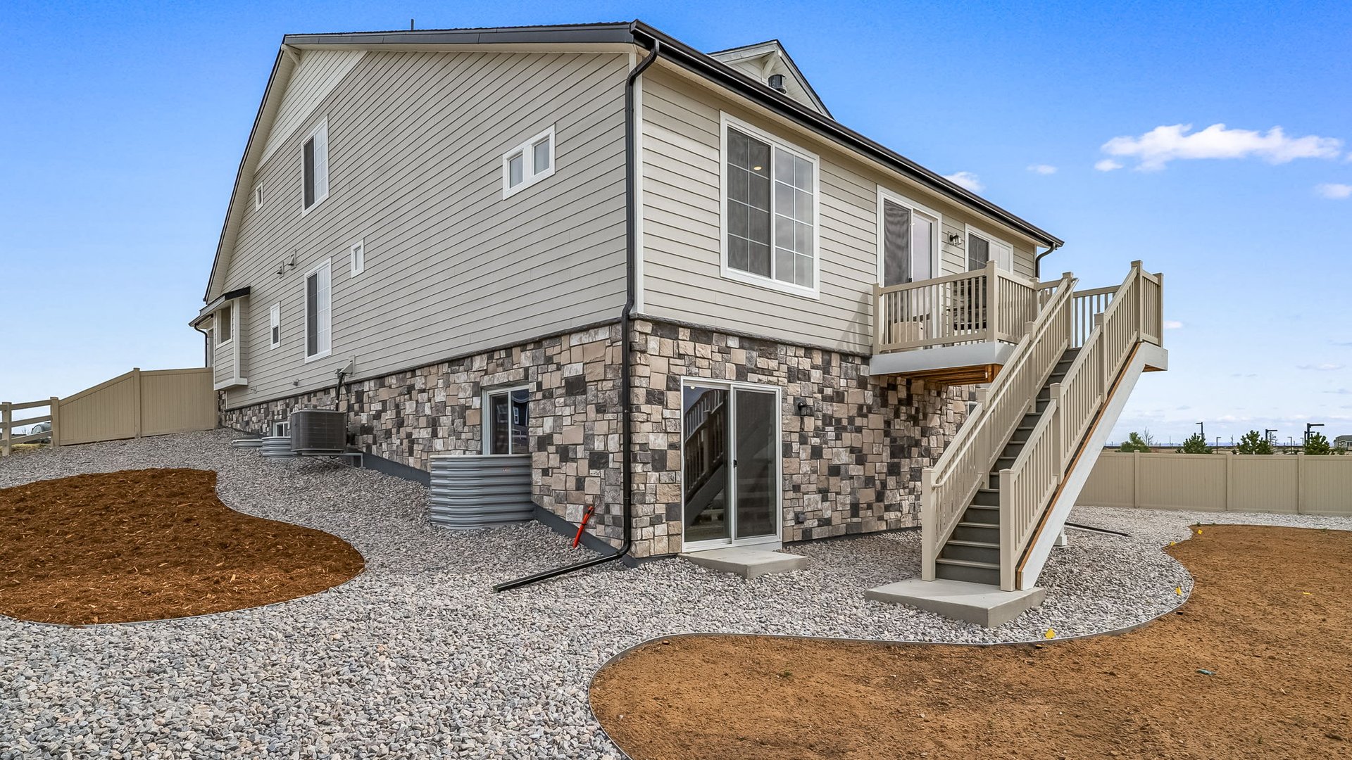 784 BigSur Epic 4900 N Quatar St.