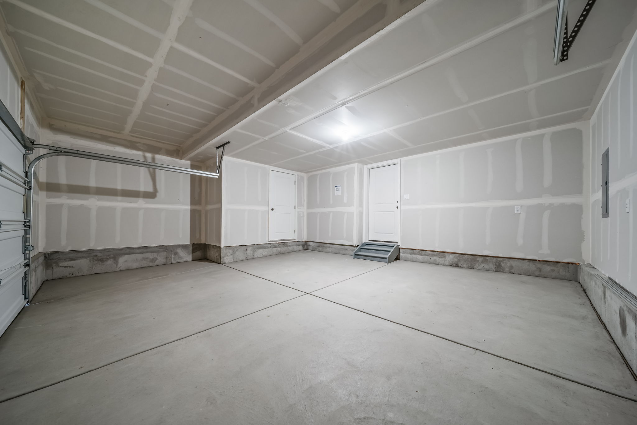 9911-Muir-American Dream-Reunion-Garage