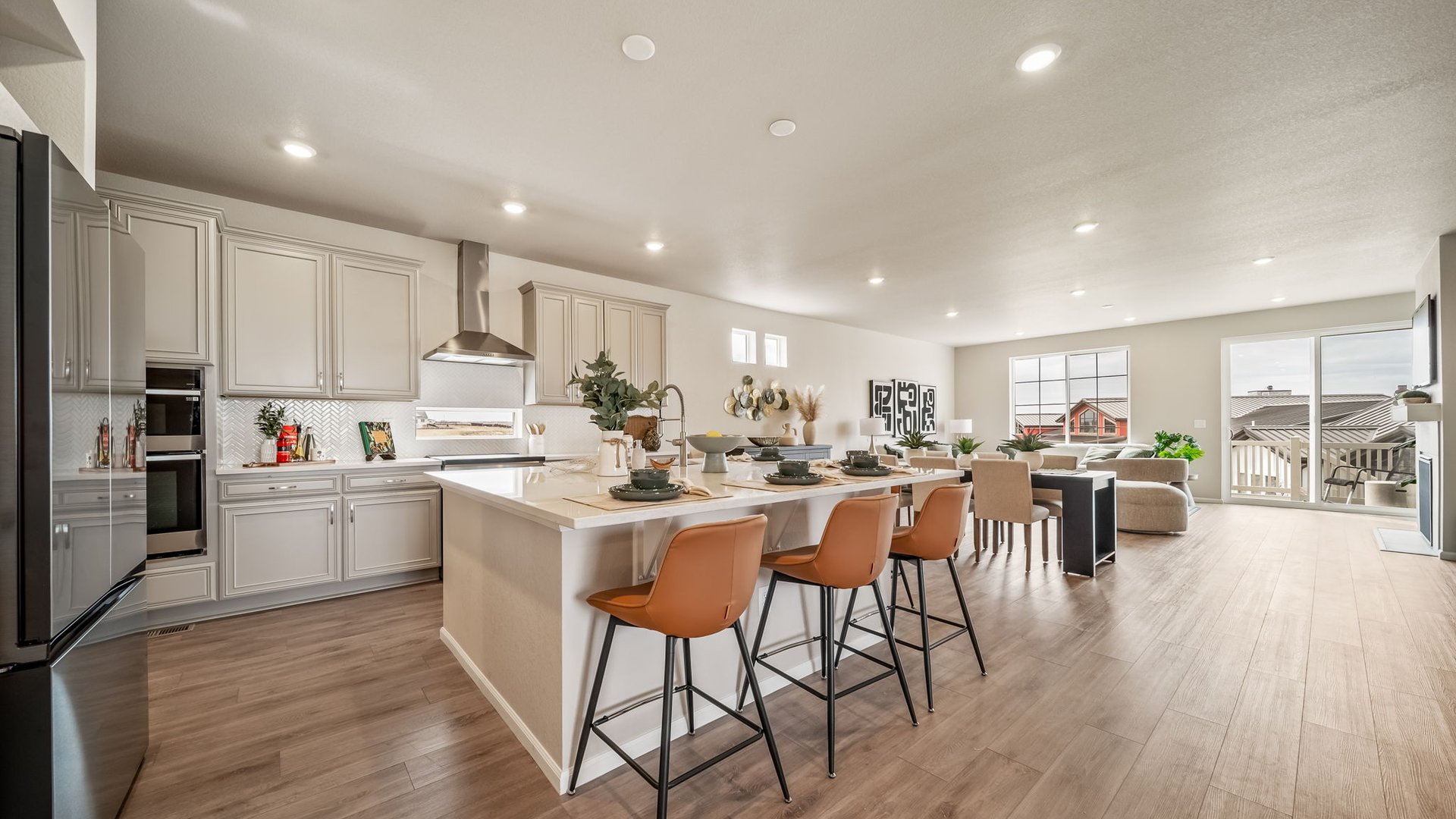 784 BigSur Epic 4900 N Quatar St.