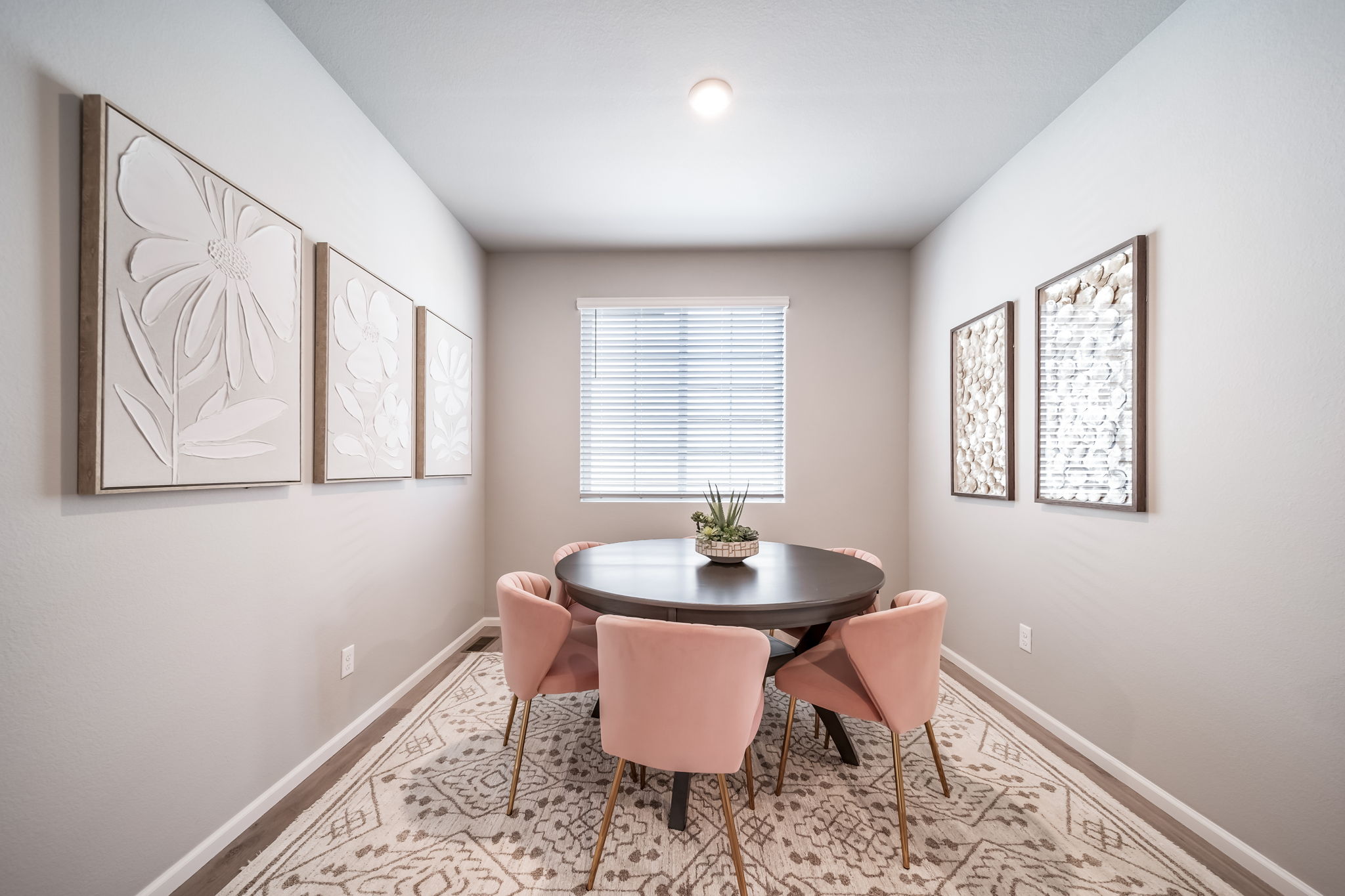 973-Triumph 3978 Formal Dining Room