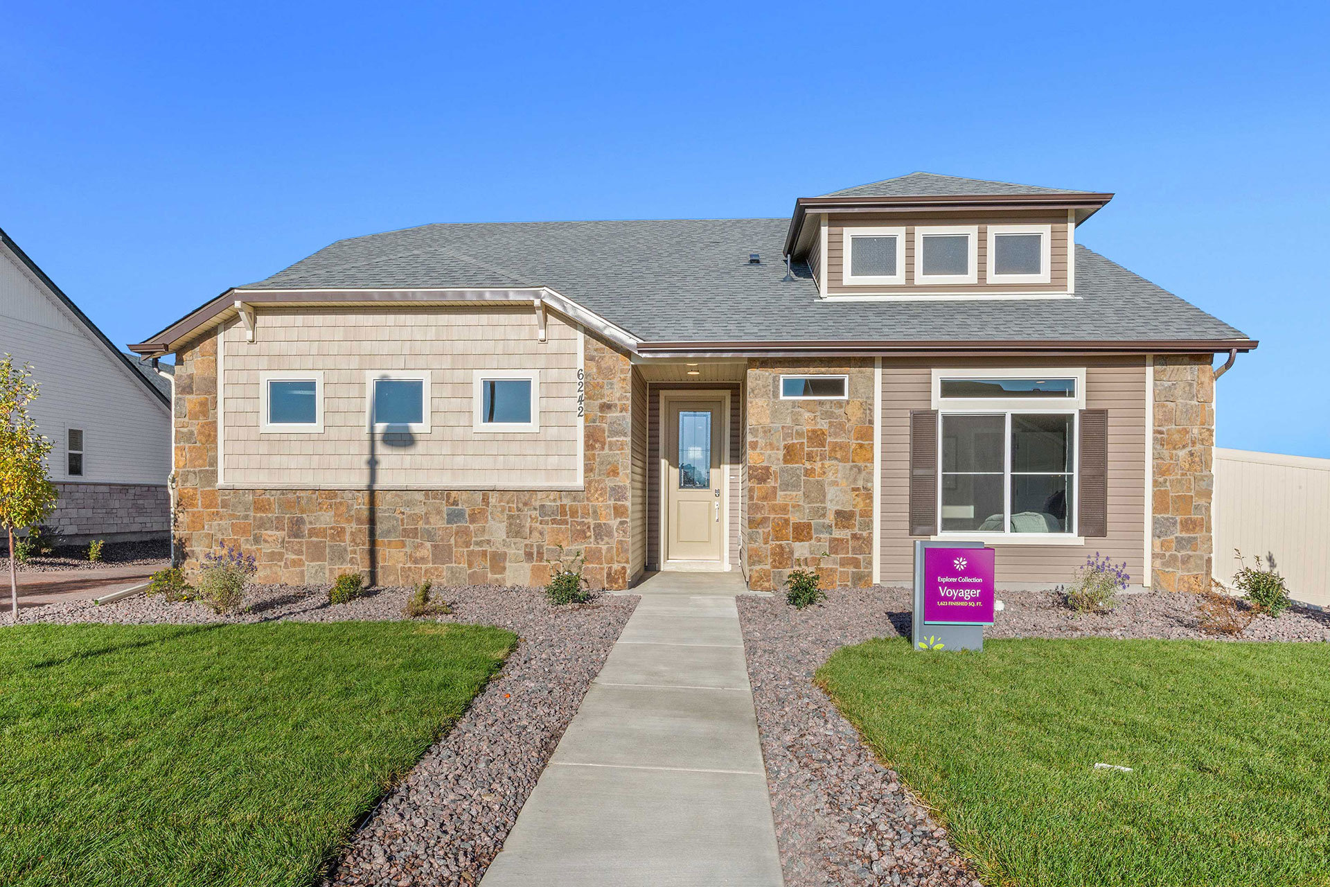 A sample image of this Voyager floorplan available home