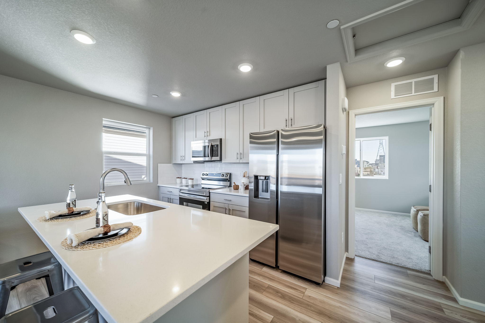 9911-Muir-American Dream-Reunion-Kitchen