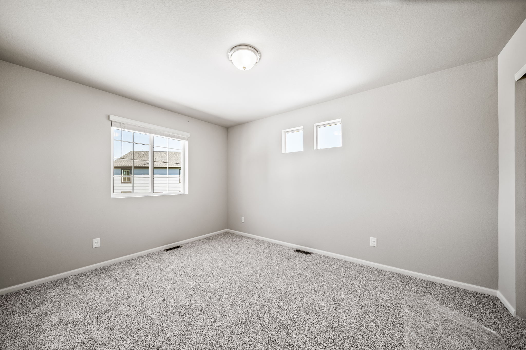 130-percheron-coach-house-GVR-22073-bedroom 2