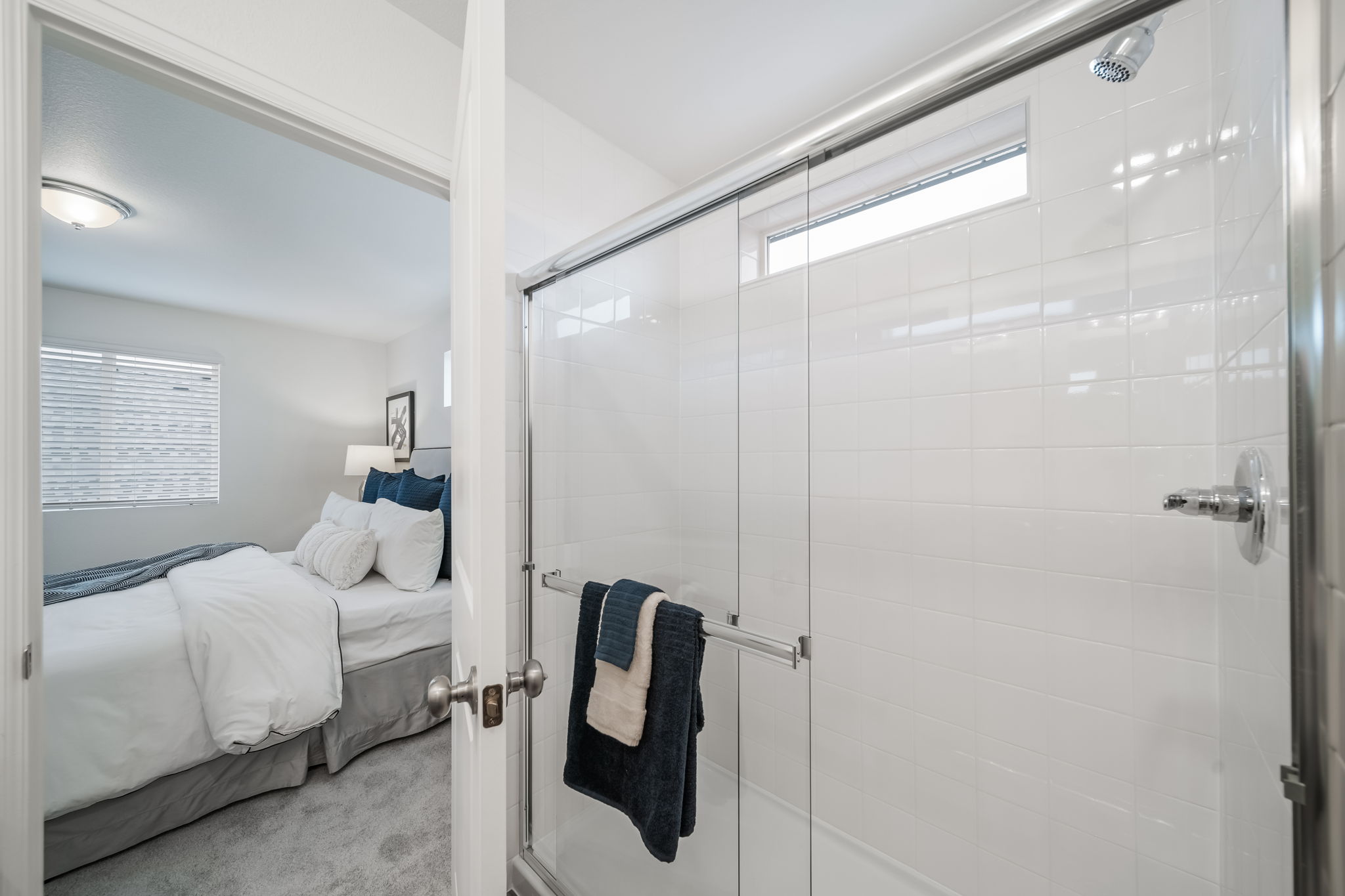 9914-Rand 13485 Primary Bathroom