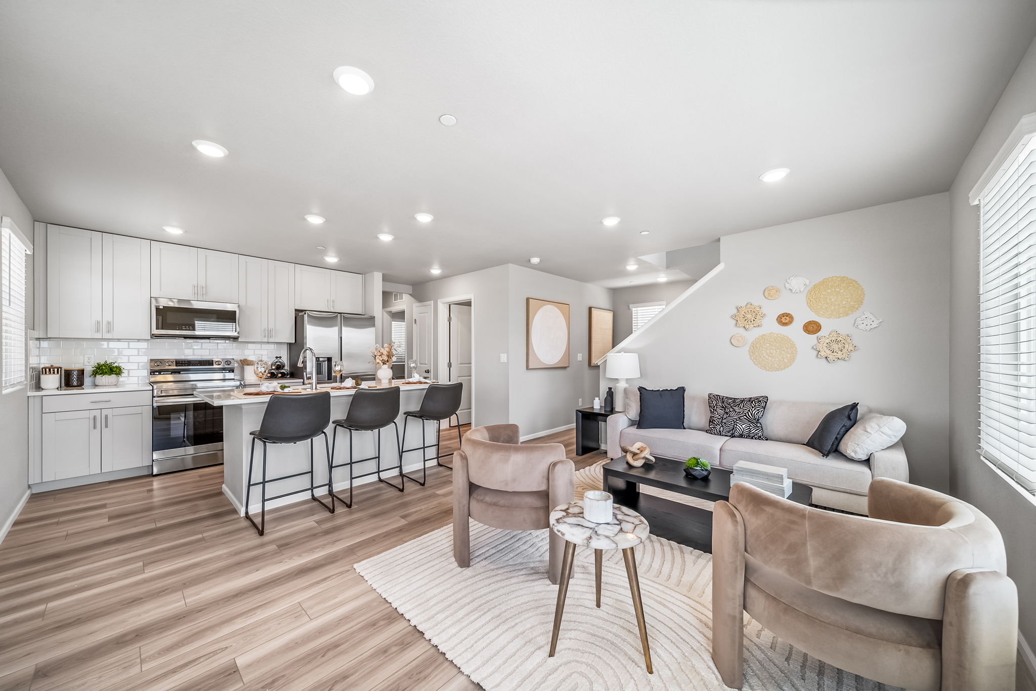 9914-Rand-American Dream-Reunion-13417 E 103rd-Great Room