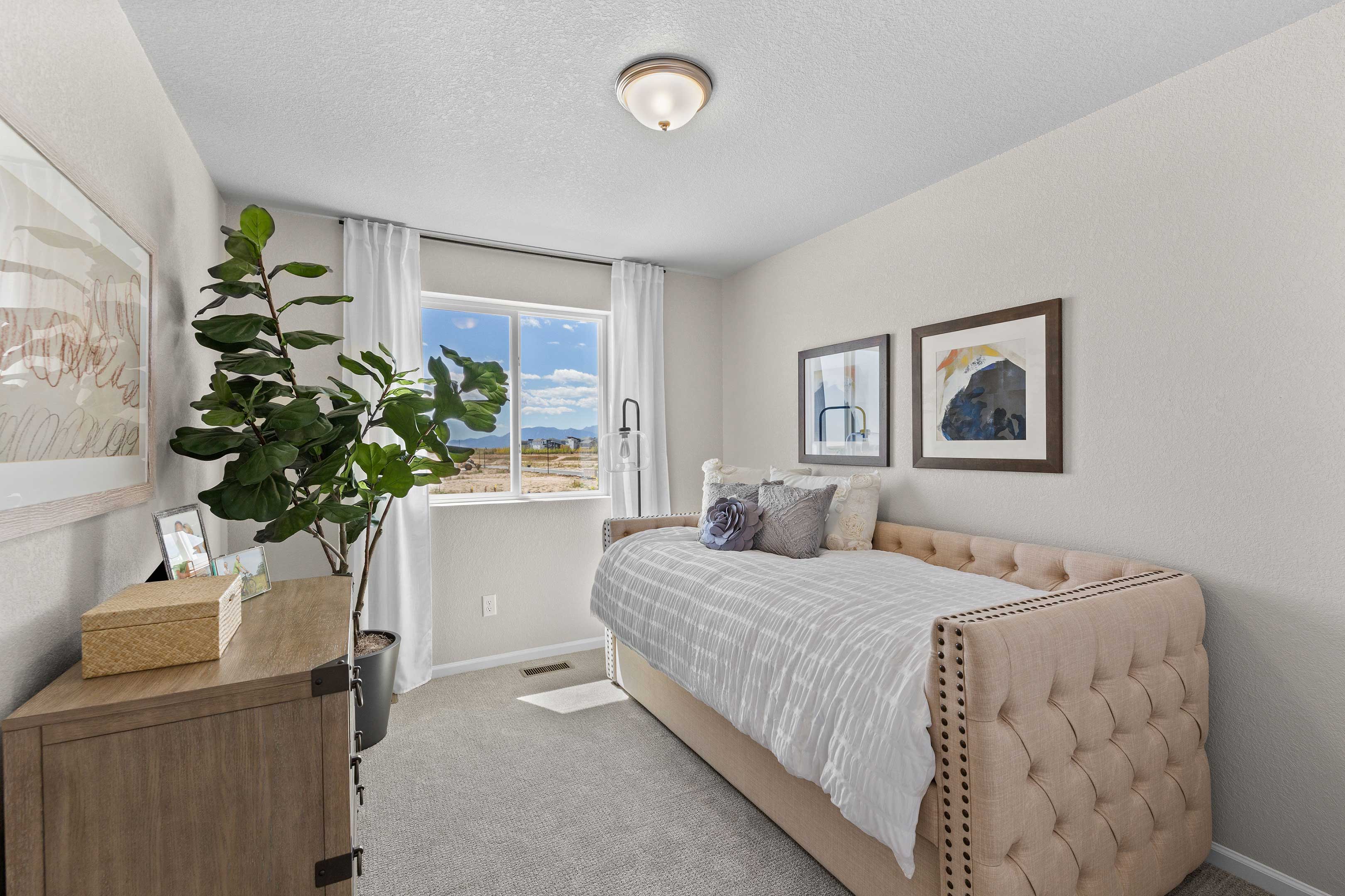 Ascent-Alpine-Third Bedroom