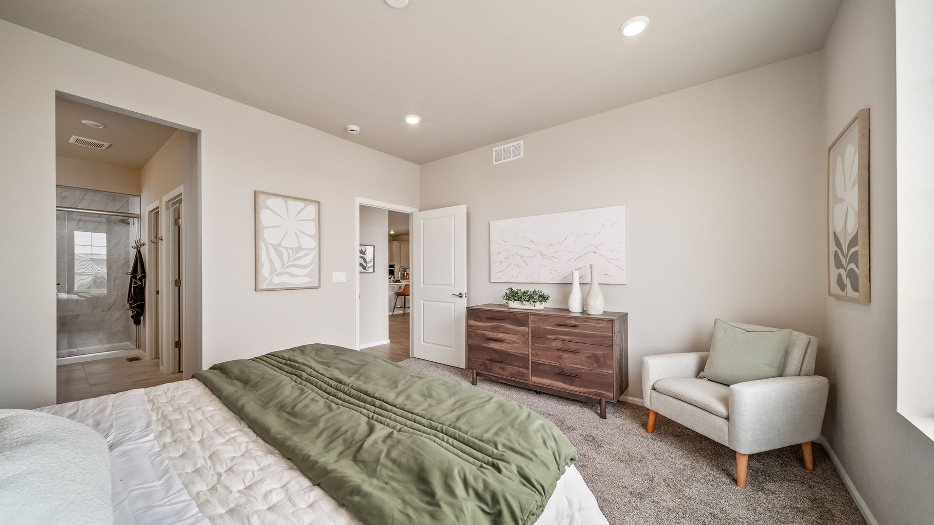 784 BigSur Epic 4900 N Quatar St.