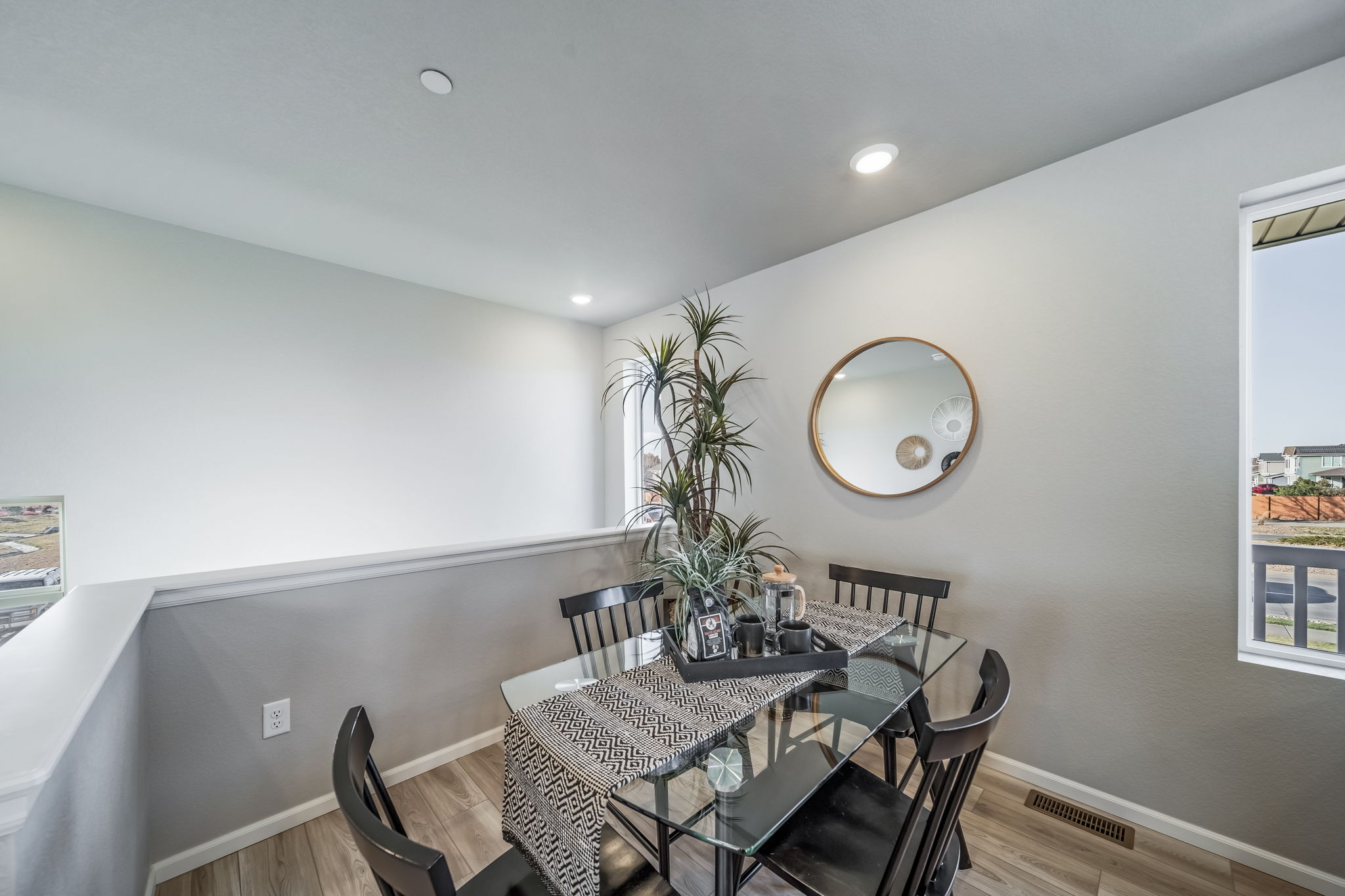 9911-Muir-American Dream-Reunion-Dining