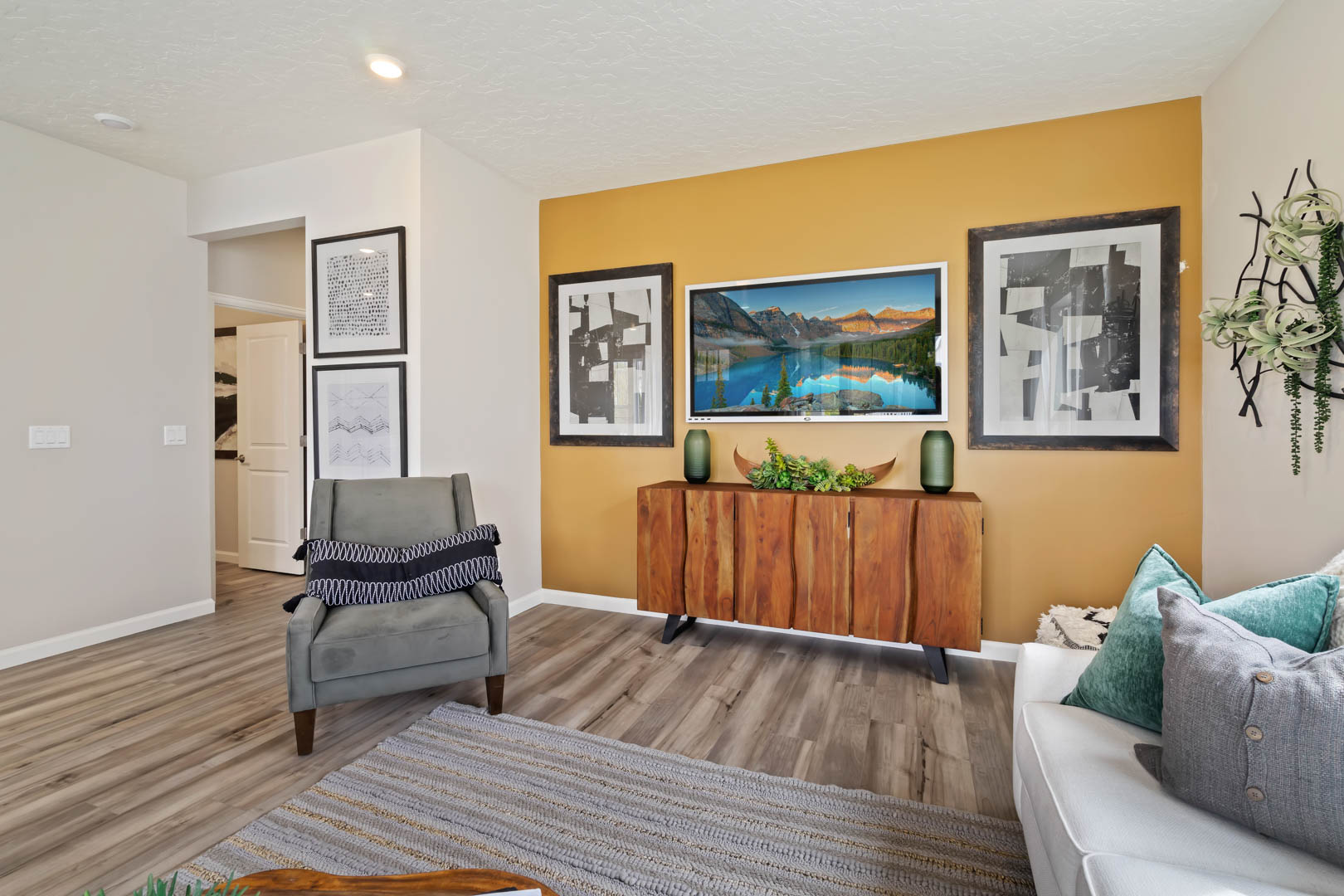 Lupine Living Room - 3